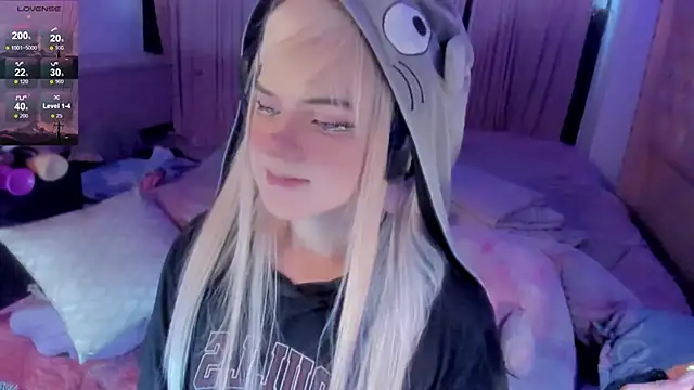 Snapshot of Angelica_Reborn chatting on November 23, 8:30 pm Angelica Reborn online show from November 23, 8:30 pm