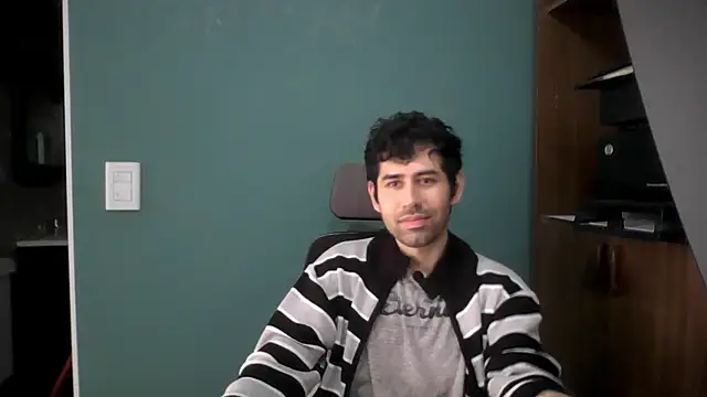 danicrux online show from February 26, 3:30 pm