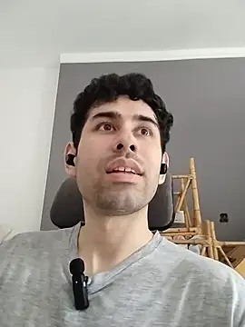 danicrux online show from March 6, 5:22 pm