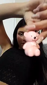 CHLOE ISABELL online show from March 15, 5:26 pm