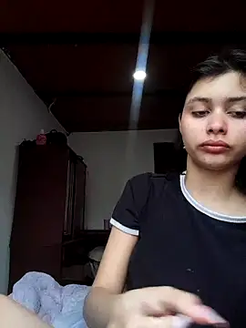 CHLOE ISABELL online show from October 12, 7:02 pm