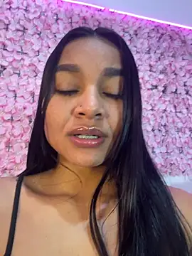 Snapshot of Lynda_Bonnie chatting on November 16, 2:28 am Lynda Bonnie online show from November 16, 2:28 am