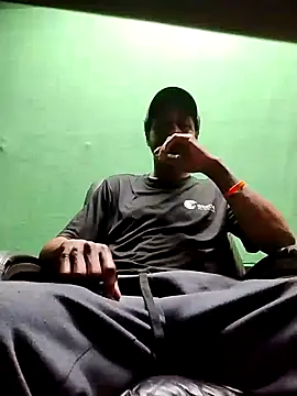 BrownSkinGuy420 online show from February 8, 5:18 pm