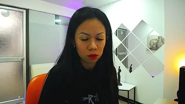 Snapshot of Katelady chatting on March 18, 12:03 pm Katelady online show from March 18, 12:03 pm