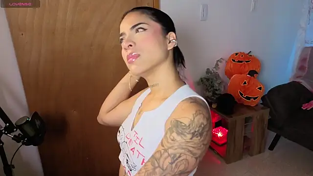 Snapshot of Maryybellax chatting on October 16, 9:27 pm Maryybellax online show from October 16, 9:27 pm