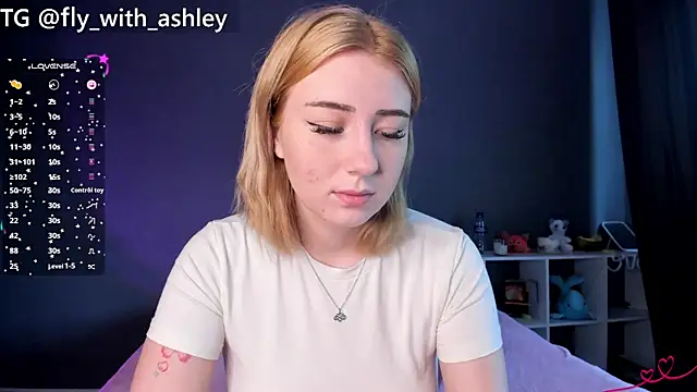 Snapshot of ashley_lovestory chatting on September 15, 5:51 am ashley lovestory online show from September 15, 5:51 am