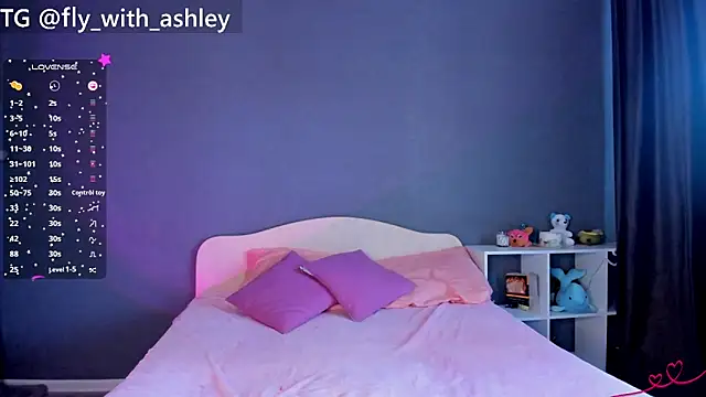 Snapshot of ashley_lovestory chatting on September 19, 6:59 am ashley lovestory online show from September 19, 6:59 am