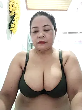 Snapshot of Baby-bigtits2024 chatting on September 22, 1:46 pm Baby-bigtits2024 online show from September 22, 1:46 pm