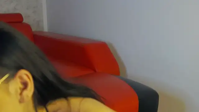 Snapshot of Foxy_Rosee chatting on November 16, 6:24 pm Foxy Rosee online show from November 16, 6:24 pm