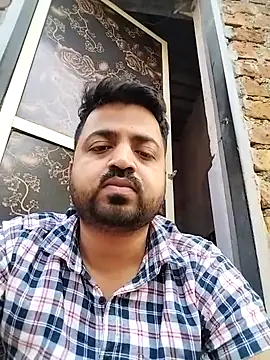 Vij717 online show from March 15, 5:04 pm