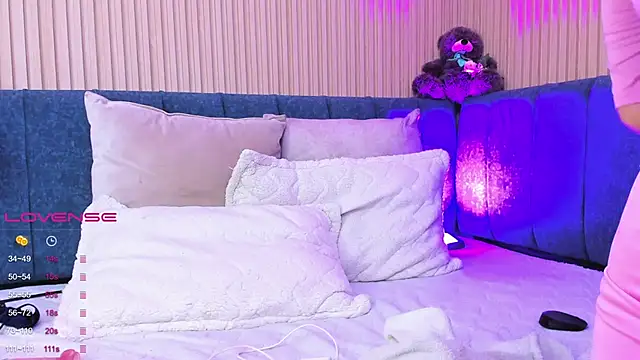 elizabeth 20 online show from March 6, 10:26 pm