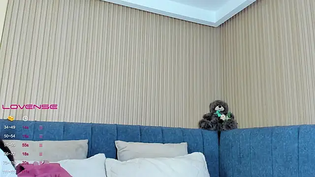 elizabeth 20 online show from March 11, 7:03 pm