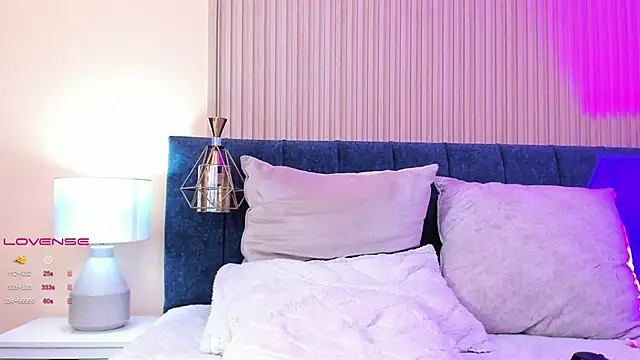 elizabeth 20 online show from March 15, 10:33 pm