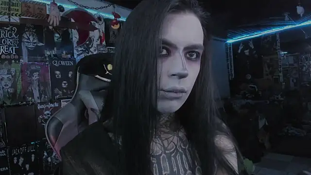 Snapshot of rotten_dreams chatting on December 3, 11:25 pm rotten dreams online show from December 3, 11:25 pm