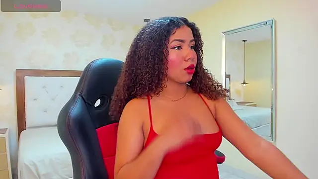 Snapshot of MELINAMARTINS chatting on February 14, 8:05 pm MELINAMARTINS online show from February 14, 8:05 pm