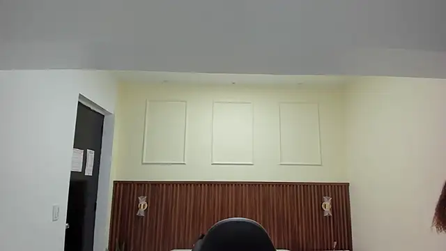 Snapshot of MELINAMARTINS chatting on September 15, 7:36 pm MELINAMARTINS online show from September 15, 7:36 pm