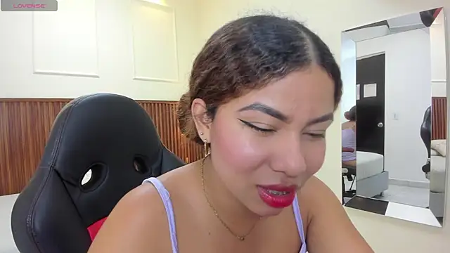 Snapshot of MELINAMARTINS chatting on September 22, 4:42 pm MELINAMARTINS online show from September 22, 4:42 pm