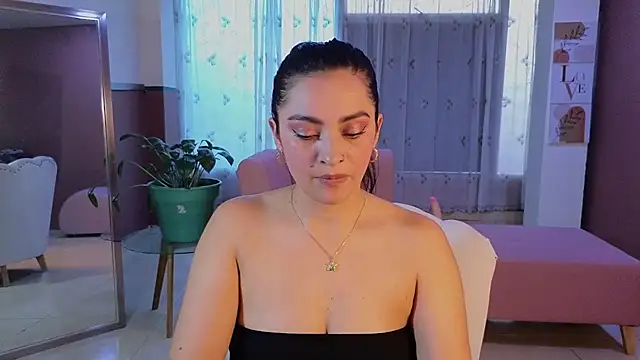 Snapshot of sweet_ahinara chatting on November 23, 7:35 pm sweet ahinara online show from November 23, 7:35 pm