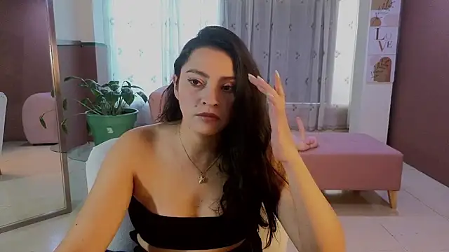 Snapshot of sweet_ahinara chatting on November 28, 7:38 pm sweet ahinara online show from November 28, 7:38 pm