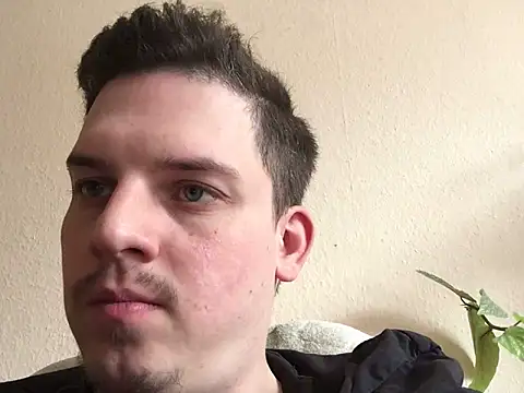 Snapshot of key18cm chatting on October 5, 1:53 pm key18cm online show from October 5, 1:53 pm