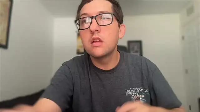 Snapshot of Milflover96 chatting on November 30, 2:32 pm Milflover96 online show from November 30, 2:32 pm