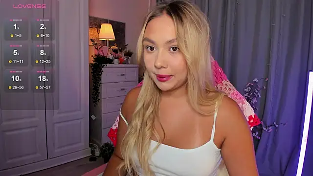 Snapshot of _Loneve__ chatting on October 8, 3:42 pm  Loneve   online show from October 8, 3:42 pm