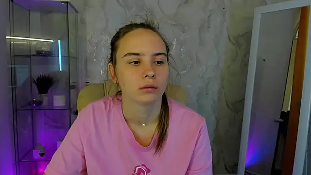 Snapshot of Lika_0ne chatting on October 26, 11:05 am Lika 0ne online show from October 26, 11:05 am