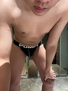 Snapshot of 0W00GIGi chatting on March 22, 3:09 am 0W00GIGi online show from March 22, 3:09 am