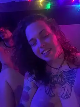 Snapshot of favoritestepsis chatting on October 3, 7:27 am favoritestepsis online show from October 3, 7:27 am