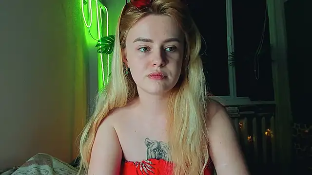 Snapshot of Alexa_Pirs chatting on March 3, 11:35 pm Alexa Pirs online show from March 3, 11:35 pm