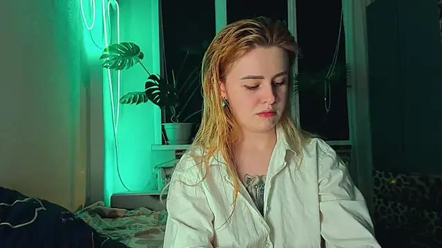 Snapshot of Alexa_Pirs chatting on March 4, 9:54 pm Alexa Pirs online show from March 4, 9:54 pm