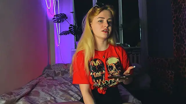 Snapshot of Alexa_Pirs chatting on March 22, 2:36 pm Alexa Pirs online show from March 22, 2:36 pm