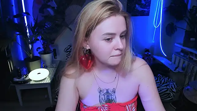 Snapshot of Alexa_Pirs chatting on November 30, 1:37 pm Alexa Pirs online show from November 30, 1:37 pm