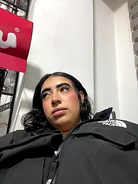 Snapshot of Scarlett-LS chatting on October 31, 2:01 am Scarlett-LS online show from October 31, 2:01 am