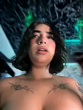 Snapshot of Scarlett-LS chatting on November 11, 1:38 am Scarlett-LS online show from November 11, 1:38 am