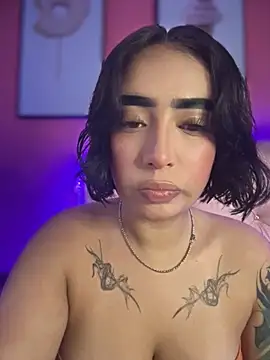 Snapshot of Scarlett-LS chatting on December 3, 2:19 am Scarlett-LS online show from December 3, 2:19 am