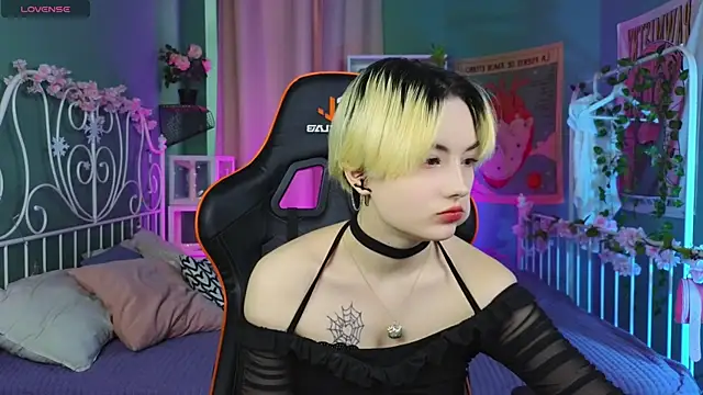 Akemi Sora  online show from March 1, 9:29 am