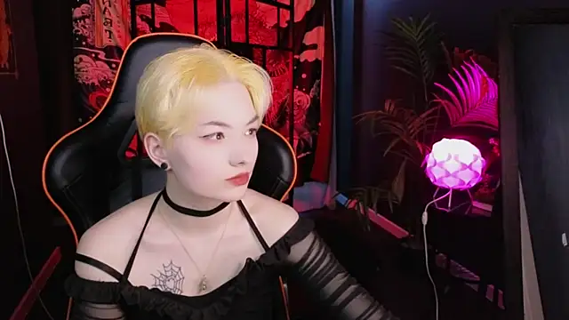 Akemi Sora  online show from March 9, 5:22 am