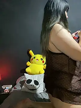 Snapshot of Solo_yoss chatting on February 16, 5:15 am Solo yoss online show from February 16, 5:15 am