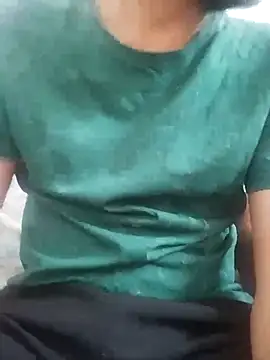 Snapshot of Love_FUCK143 chatting on February 19, 12:22 pm Love FUCK143 online show from February 19, 12:22 pm