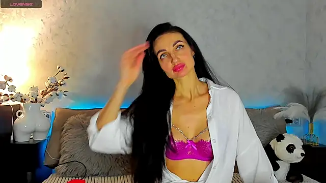 Tina Mart online show from November 13, 7:57 pm