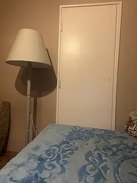 Snapshot of Budibudi5 chatting on November 17, 10:15 pm Budibudi5 online show from November 17, 10:15 pm