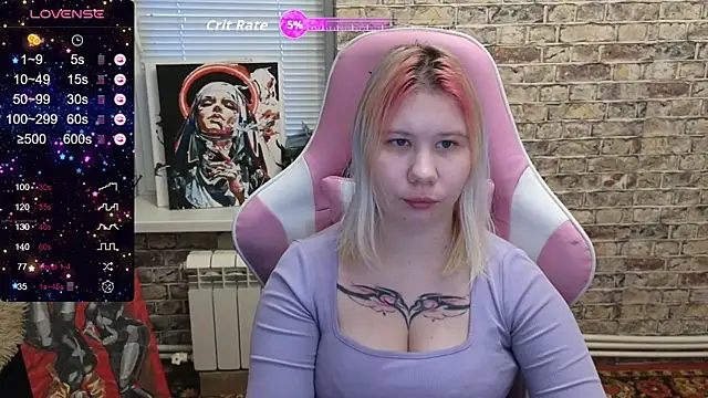 Little kitsune1707 online show from November 26, 7:20 am