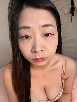 Snapshot of jinj-a chatting on February 25, 3:20 am jinj-a online show from February 25, 3:20 am