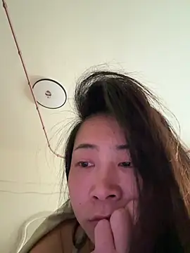 Snapshot of jinj-a chatting on March 19, 12:59 am jinj-a online show from March 19, 12:59 am