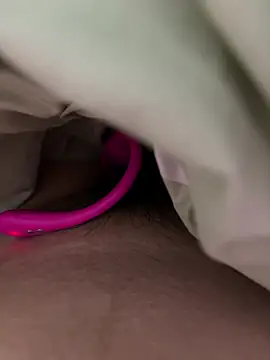 Snapshot of jinj-a chatting on March 22, 12:46 pm jinj-a online show from March 22, 12:46 pm