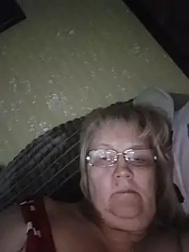 Violet5364 online show from April 21, 9:06 pm