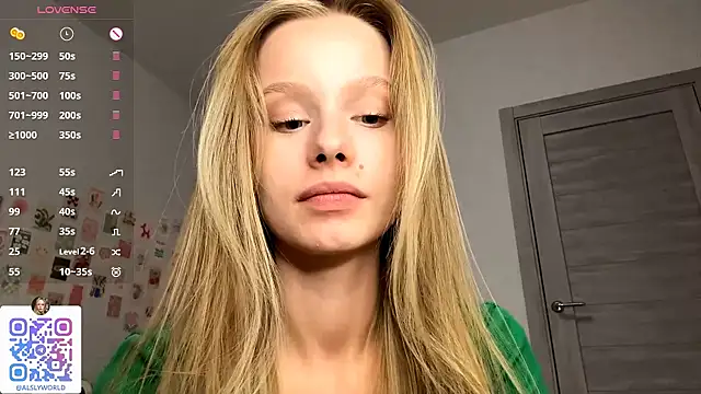 Snapshot of BeckyDwinell chatting on September 18, 4:20 pm BeckyDwinell online show from September 18, 4:20 pm
