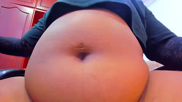 Snapshot of emma_purple_ chatting on December 17, 5:08 pm emma purple online show from December 17, 5:08 pm