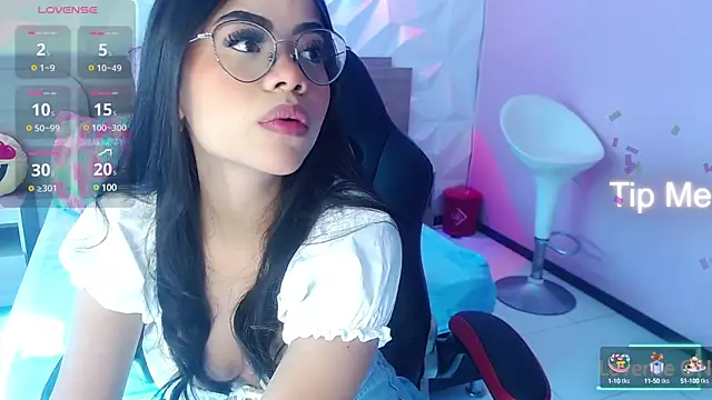 Snapshot of Sussan_love01 chatting on February 13, 1:26 pm Sussan love01 online show from February 13, 1:26 pm